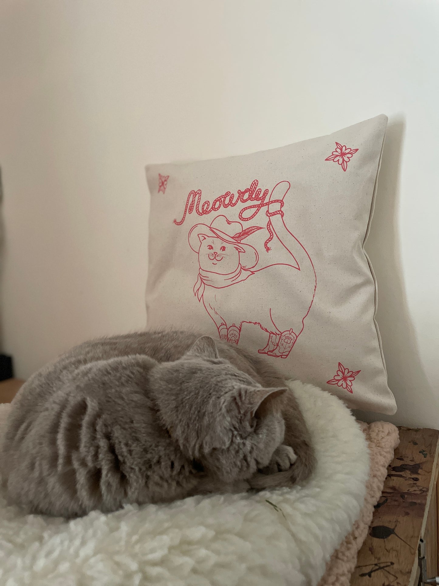 Meowdy cushion cover