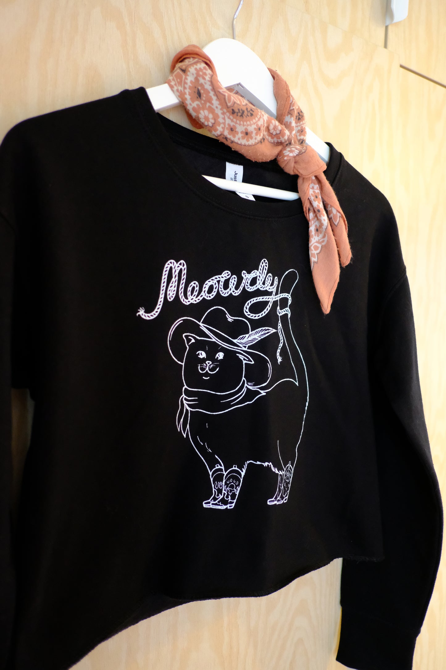 Meowdy cropped black jumper